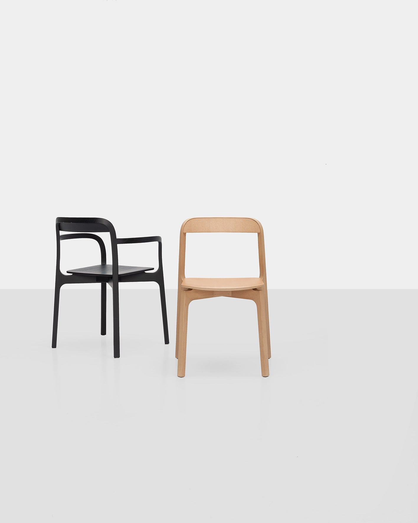 Contorna Chair 單椅．低背款