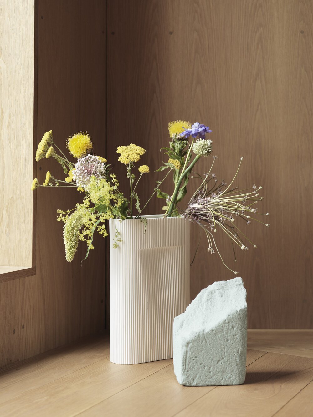 Ridge Vase 山脊陶瓷花瓶．花器